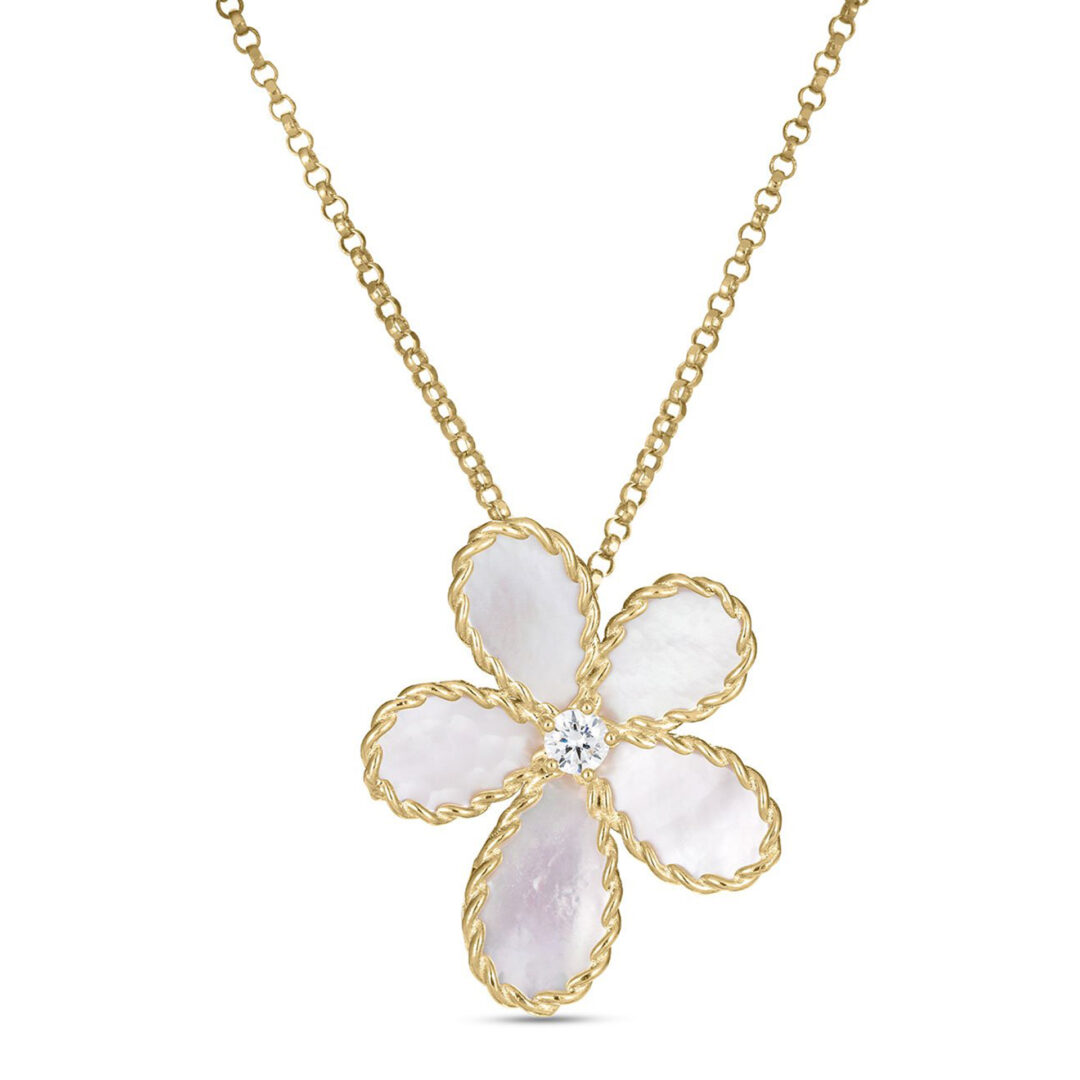 Mother-of-Pearl Flower Necklace